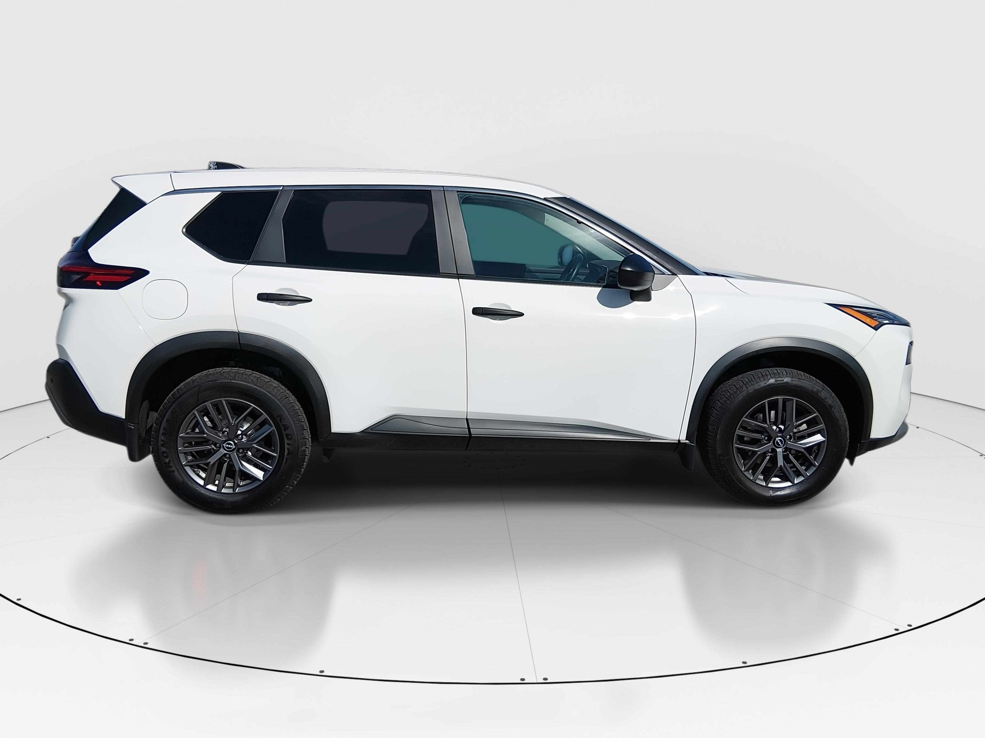 Nissan Rogue Fwd S - Thumbnail 8