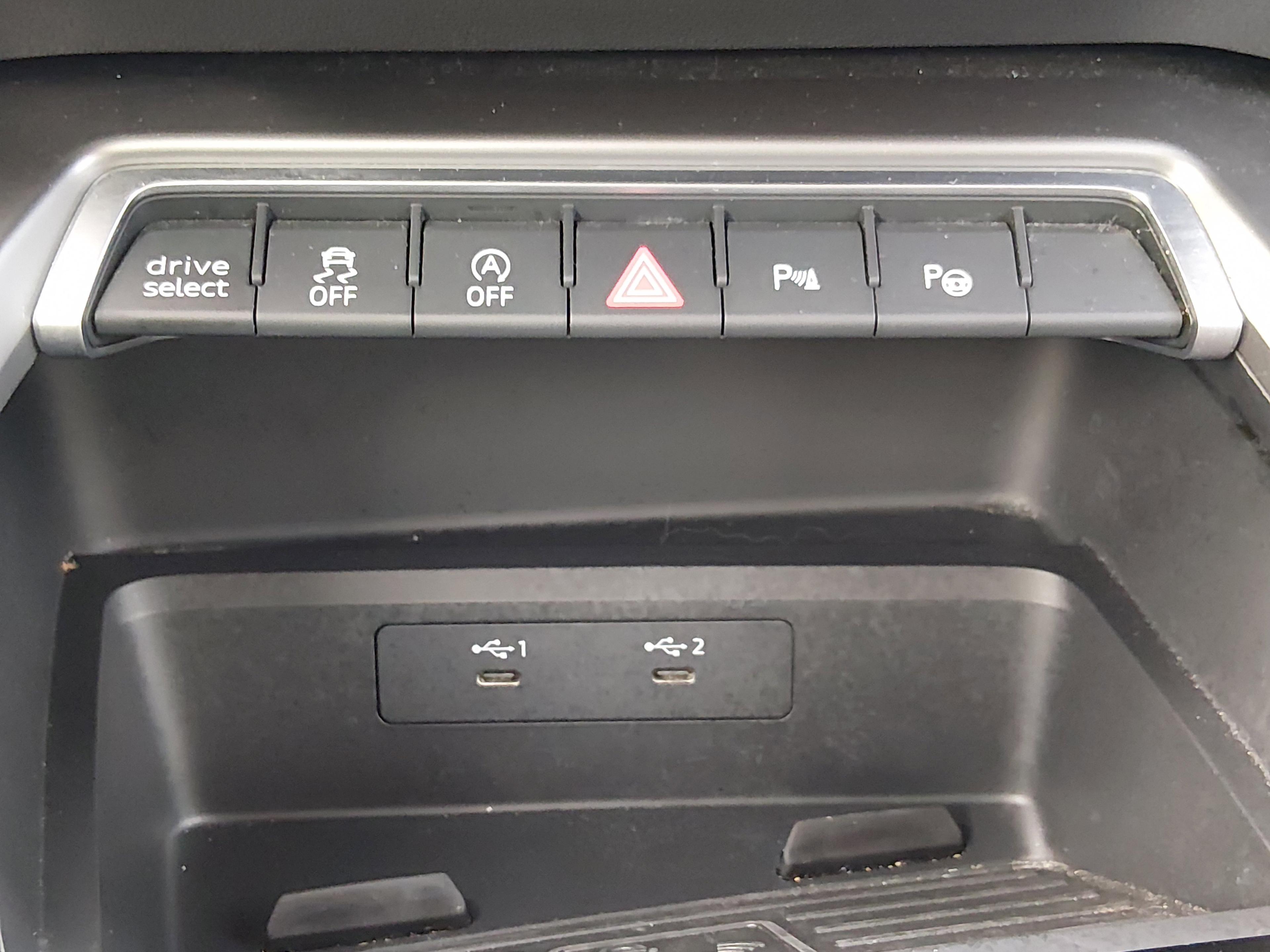 Audi A3 Premium 40 Tfsi - Thumbnail 13