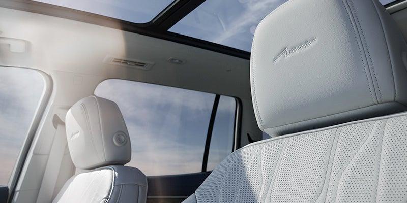 Buick Enclave - Thumbnail 4