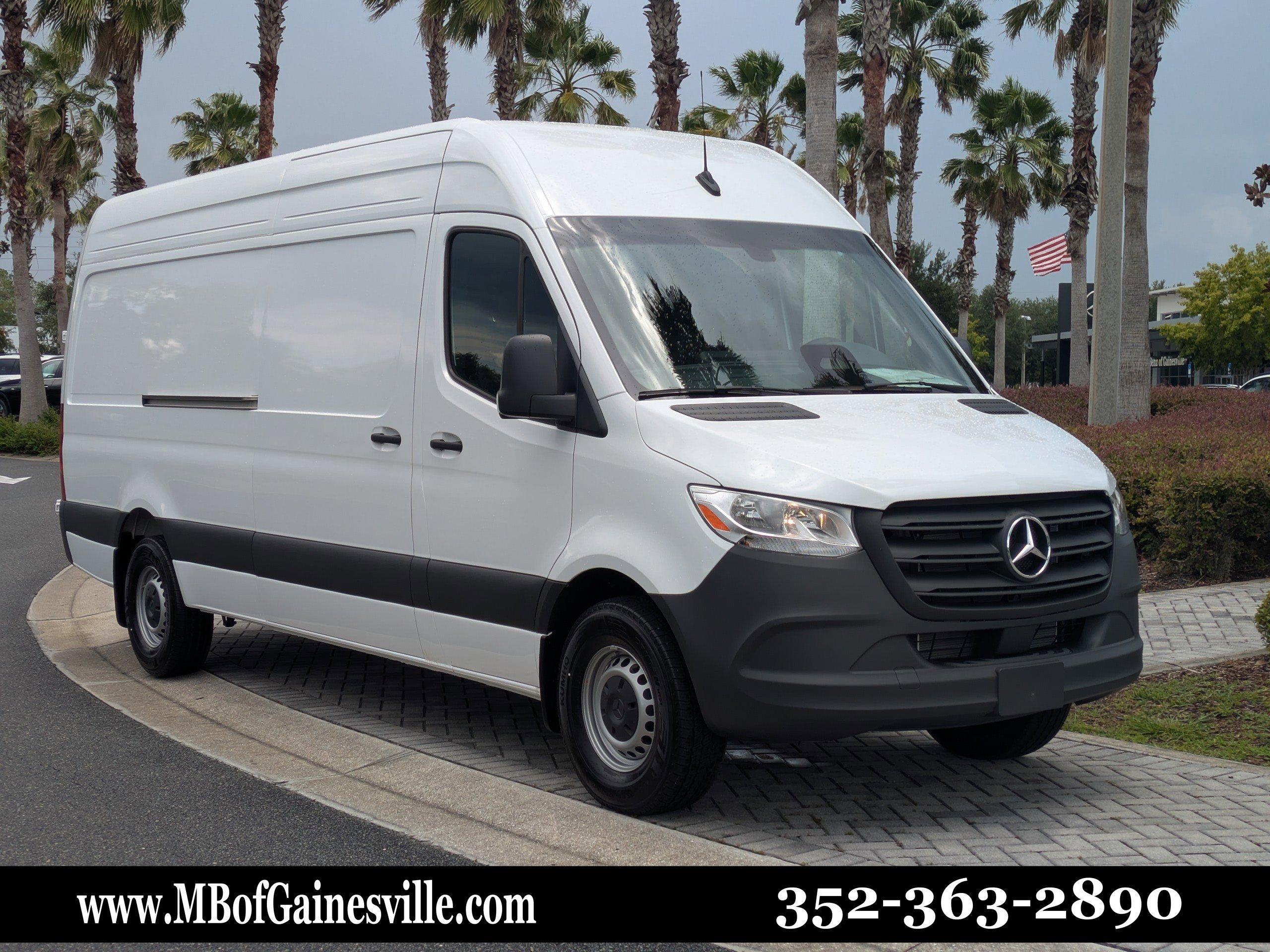 Mercedes-Benz Sprinter Cargo Van 170 Wb Rwd Van - Thumbnail 2