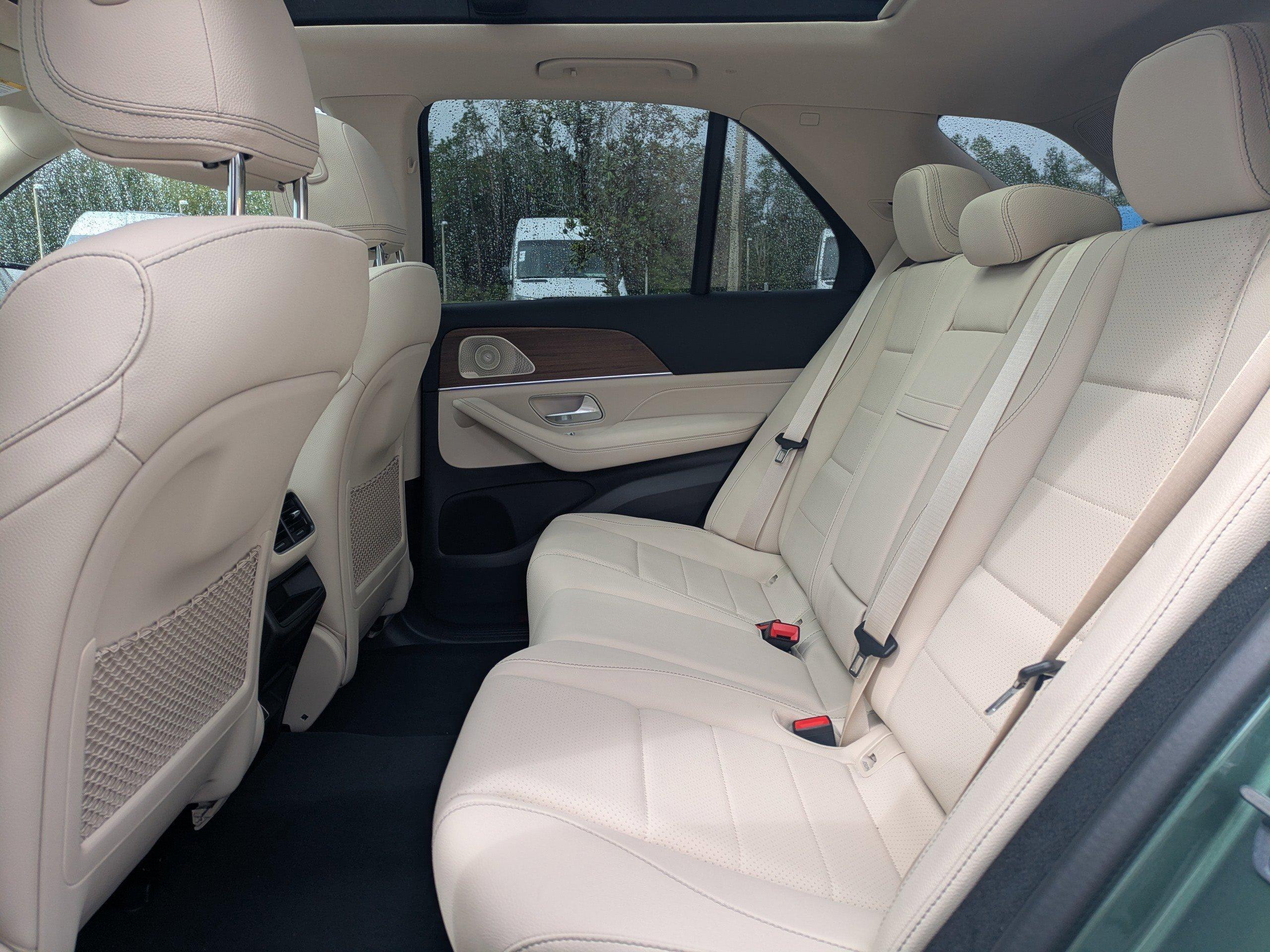 Mercedes-Benz Gle Suv 450 With Navigation & Awd - Thumbnail 15