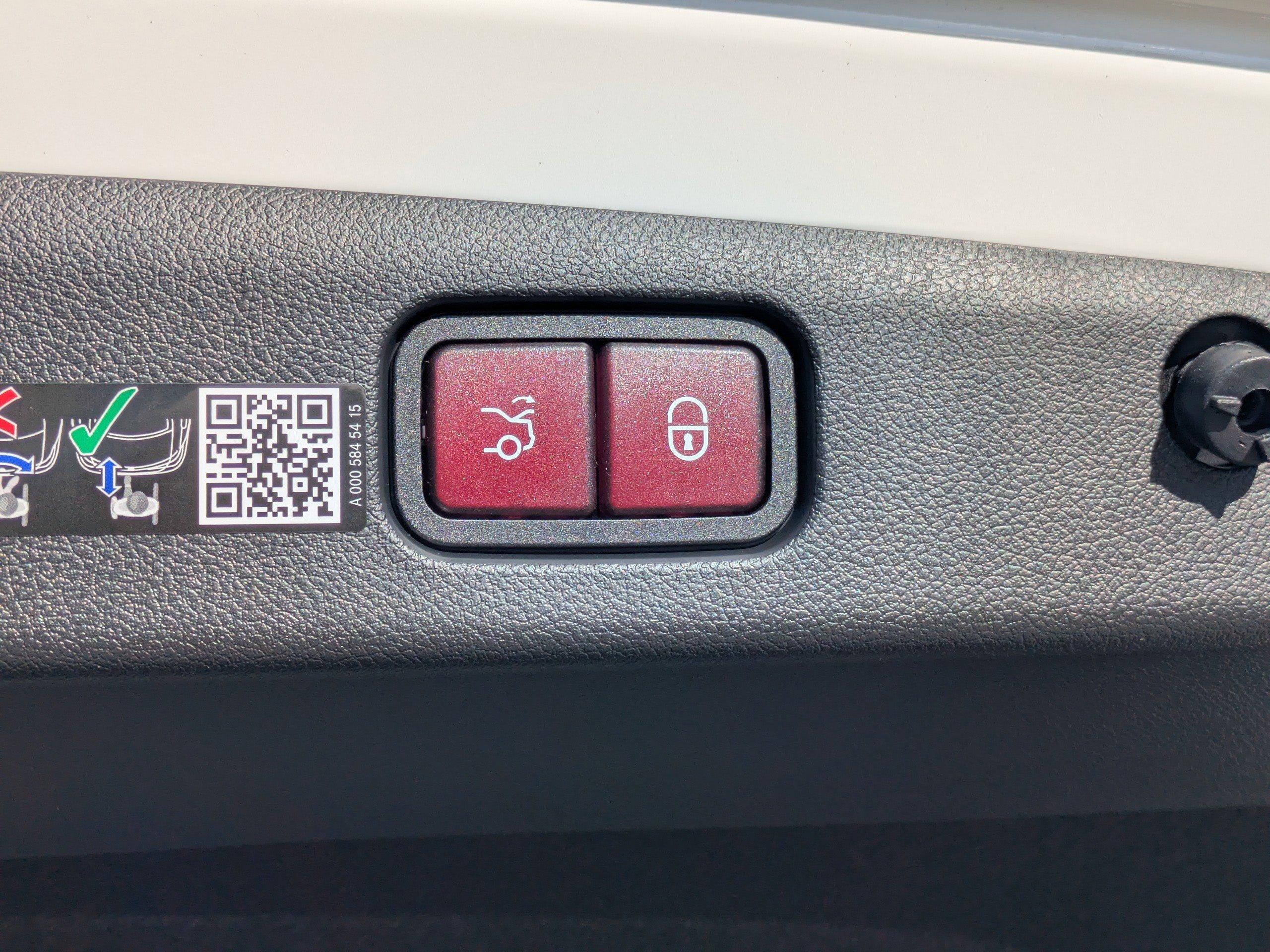 Mercedes-Benz Sedan E 350 With Navigation - Thumbnail 14