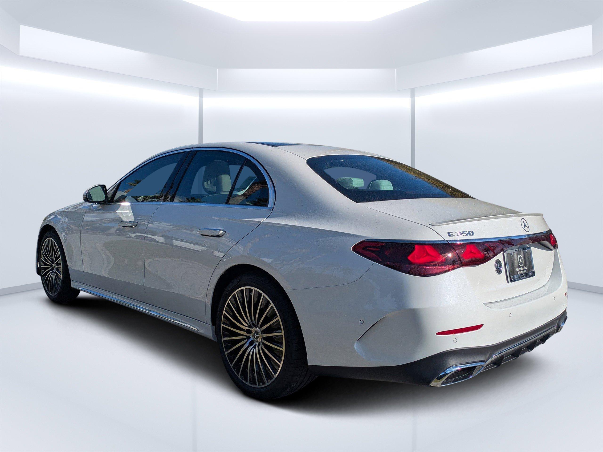 Mercedes-Benz Sedan E 350 With Navigation - Thumbnail 6