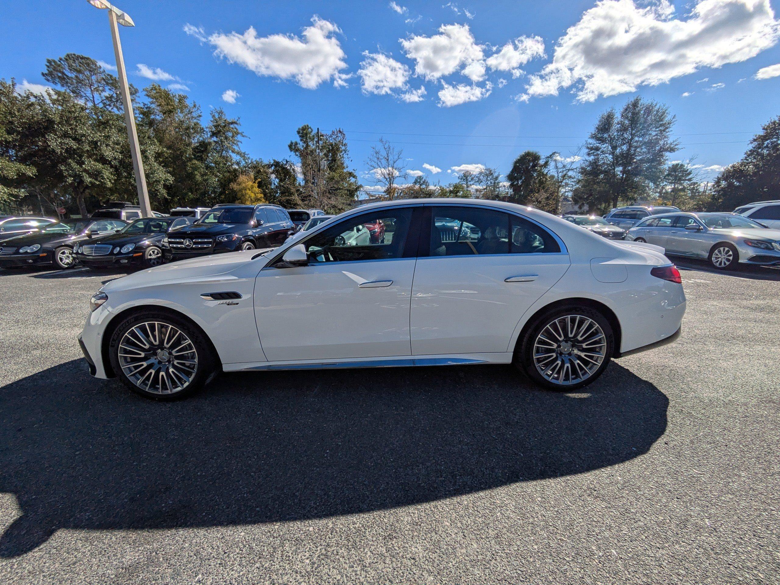 Mercedes-Benz Sedan Amg® E 53 E 4Matic®+ With Navigation & Awd - Thumbnail 9