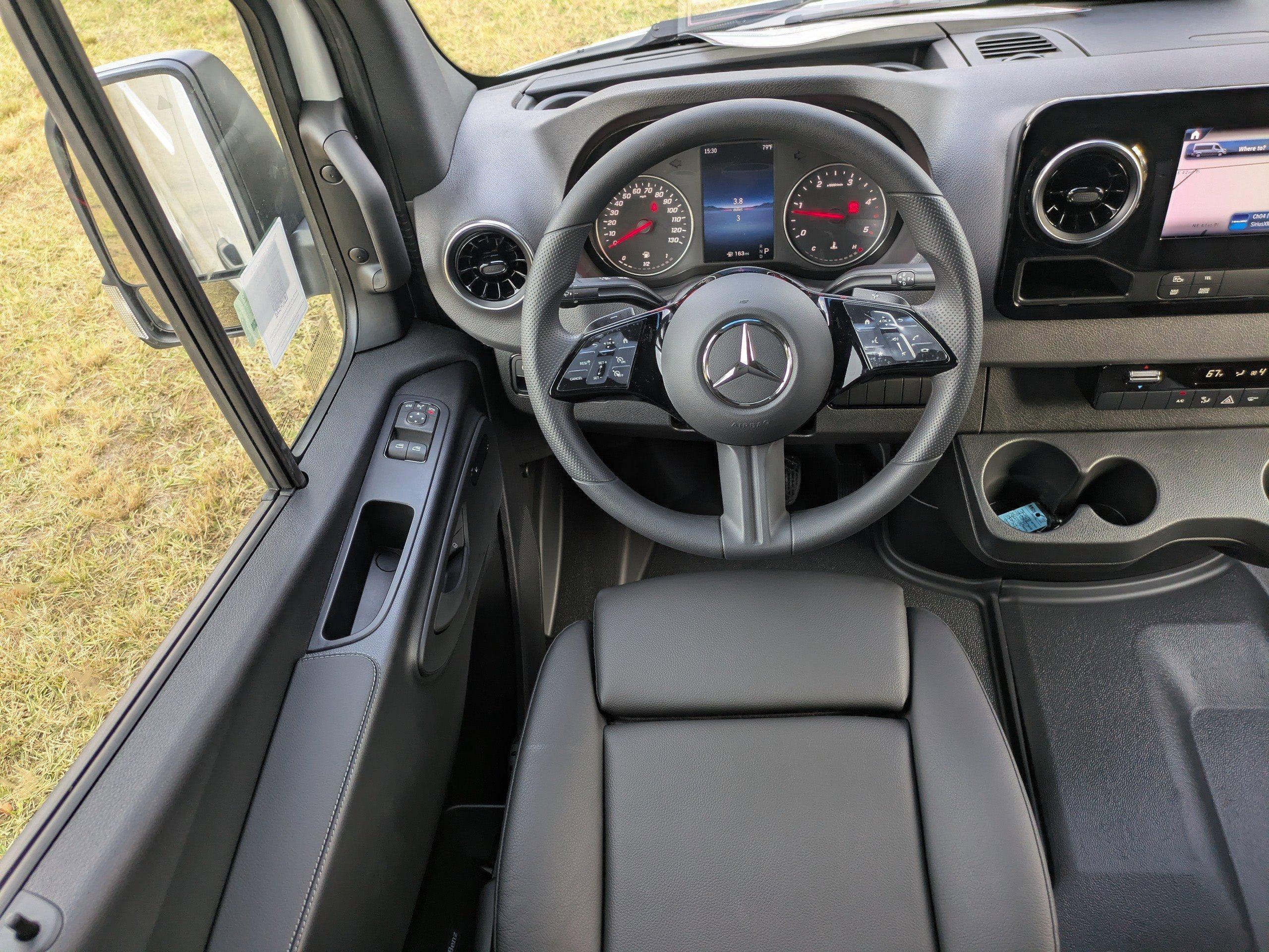 Mercedes-Benz Sprinter Cargo Van Van 144 Wb Awd - Thumbnail 13