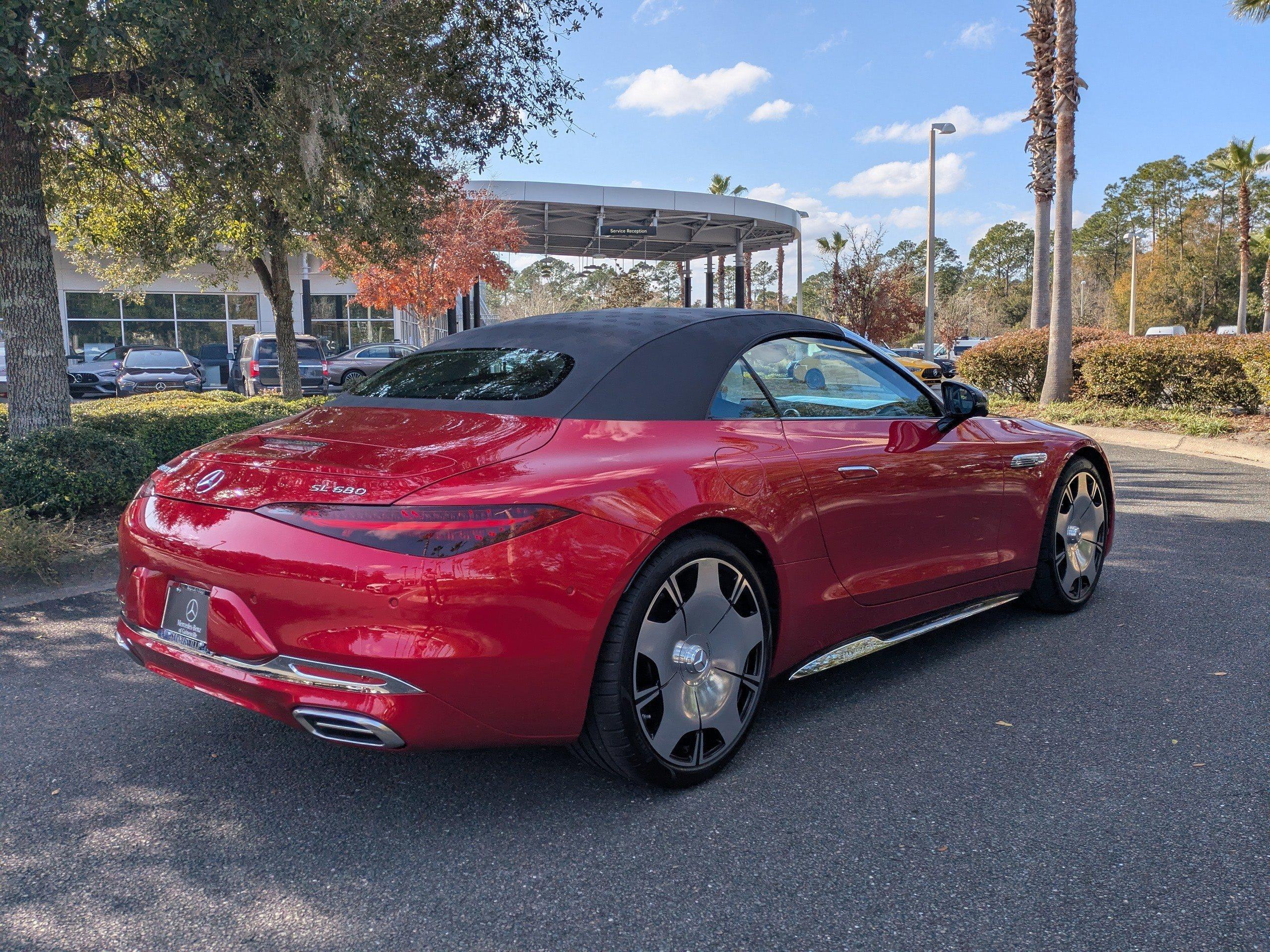 Mercedes-Benz Sl Convertible Maybach 680 Monogram Series With Navigation & Awd - Thumbnail 4