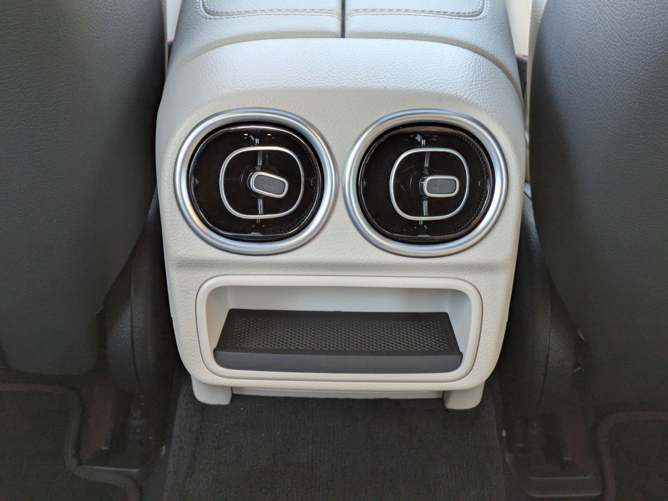 Mercedes-Benz C 300 Rwd 4Dr Car - Thumbnail 16