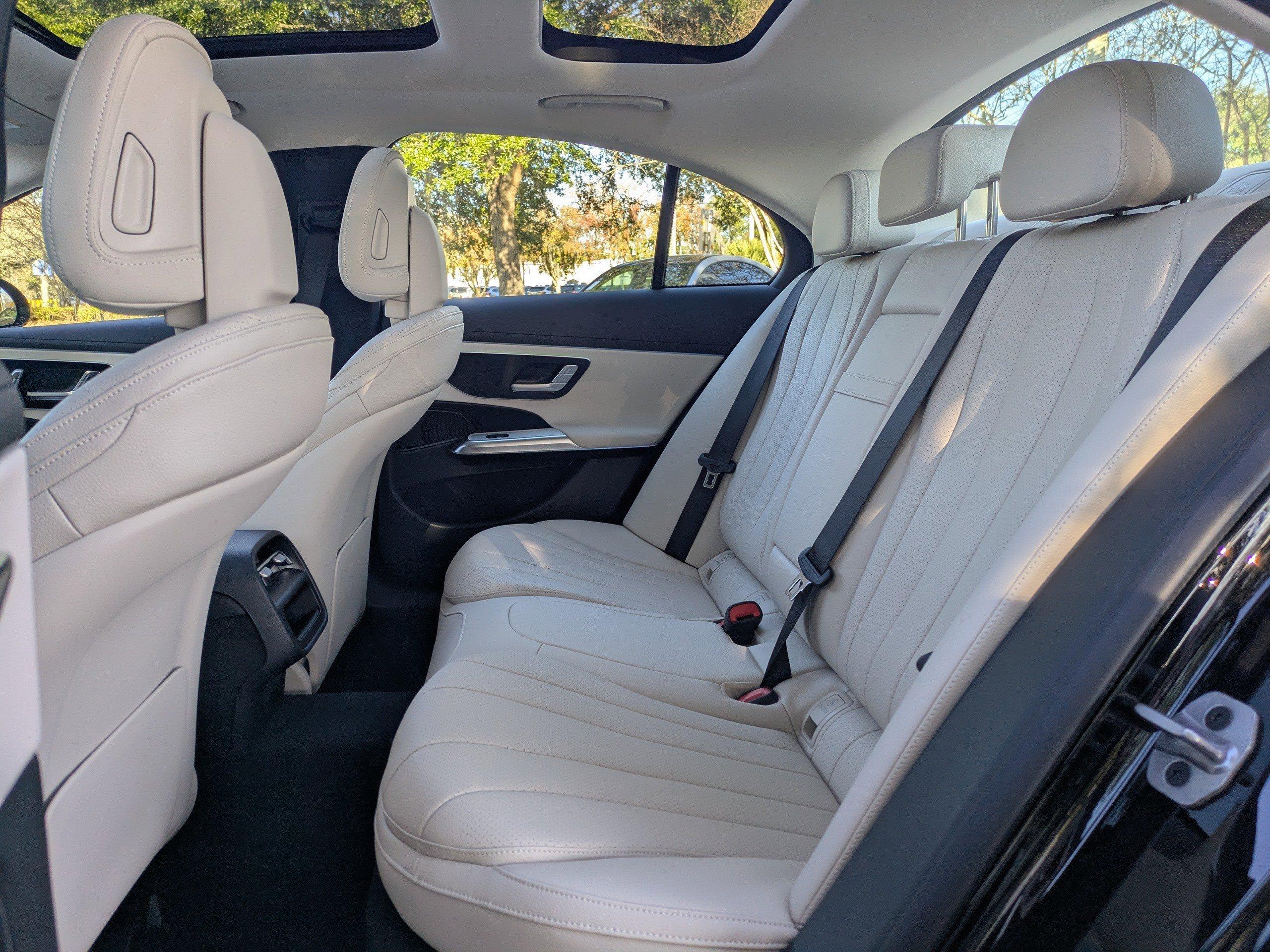 Mercedes-Benz Sedan E 350 With Navigation & Awd - Thumbnail 15