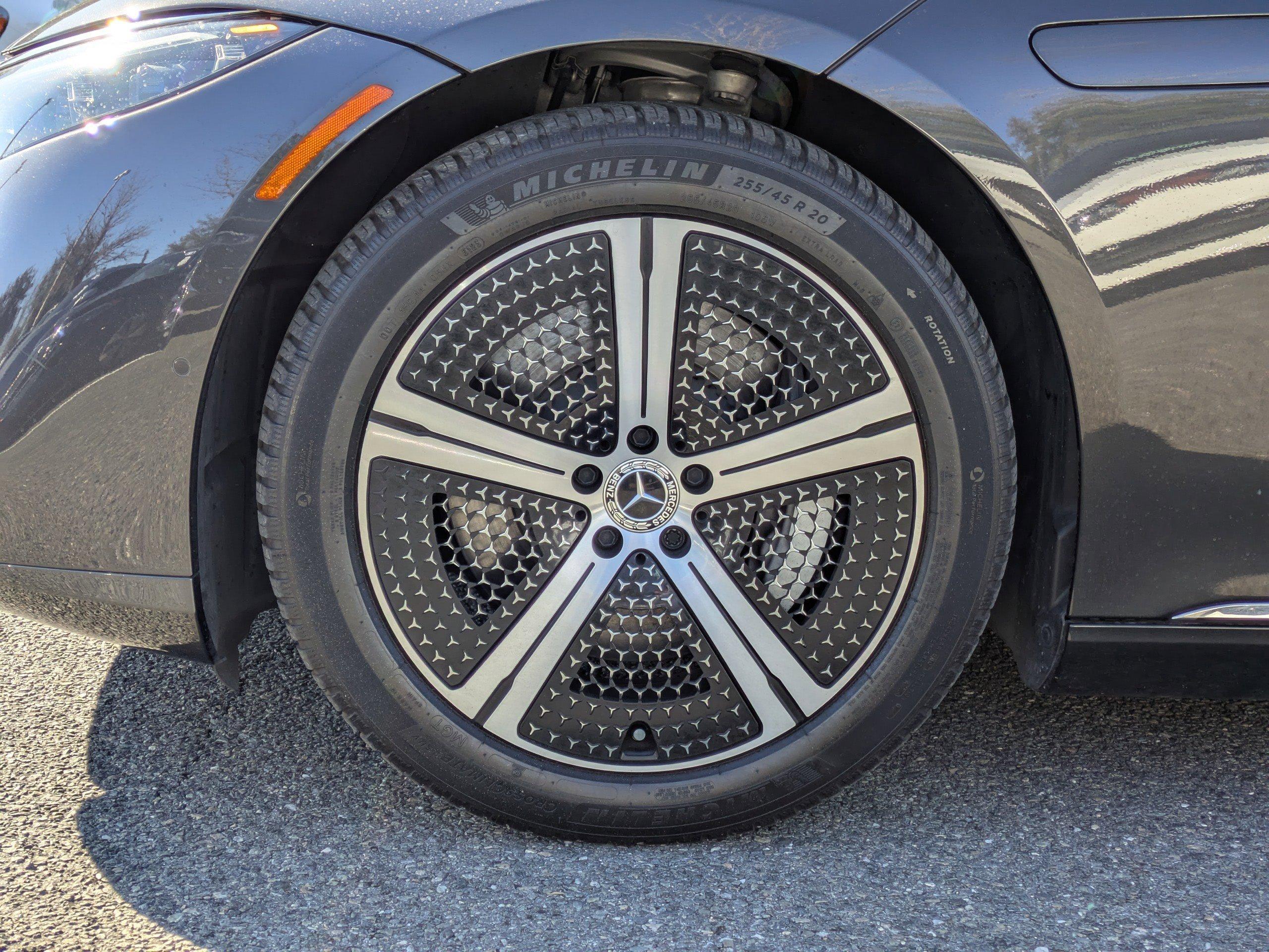 Mercedes-Benz Eqs 4Dr Car 450+ With Navigation - Thumbnail 4