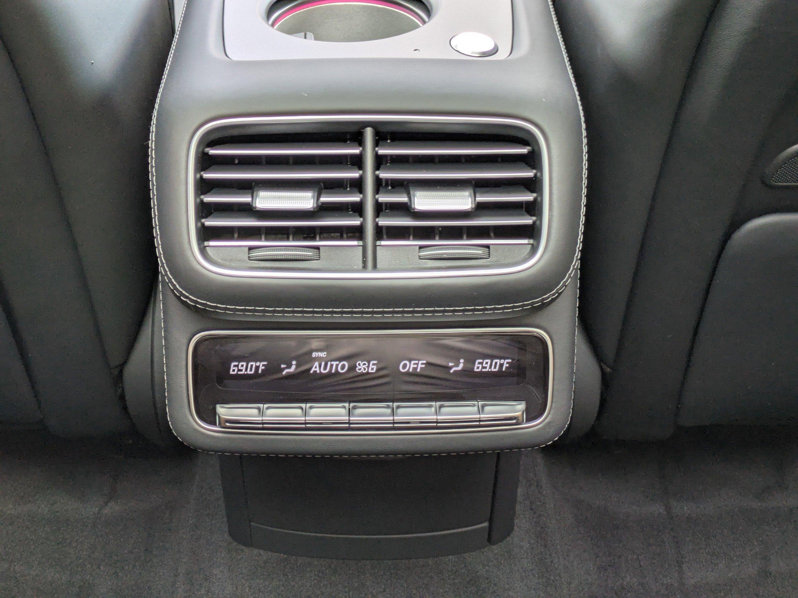 Mercedes-Benz Gls Suv Maybach 600 With Navigation & Awd - Thumbnail 15