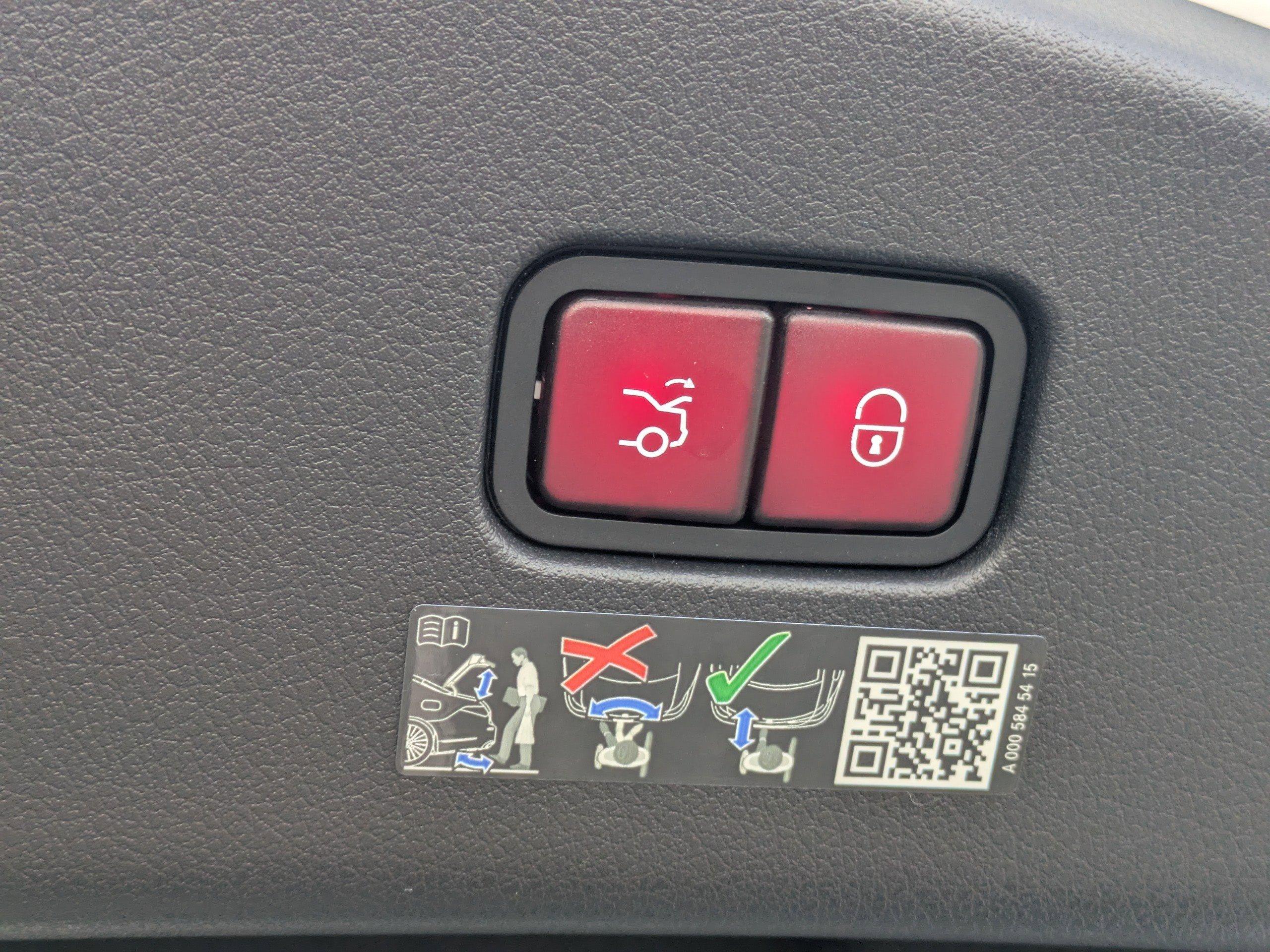 Mercedes-Benz Cle 2Dr Car Amg® 53 With Navigation & Awd - Thumbnail 14