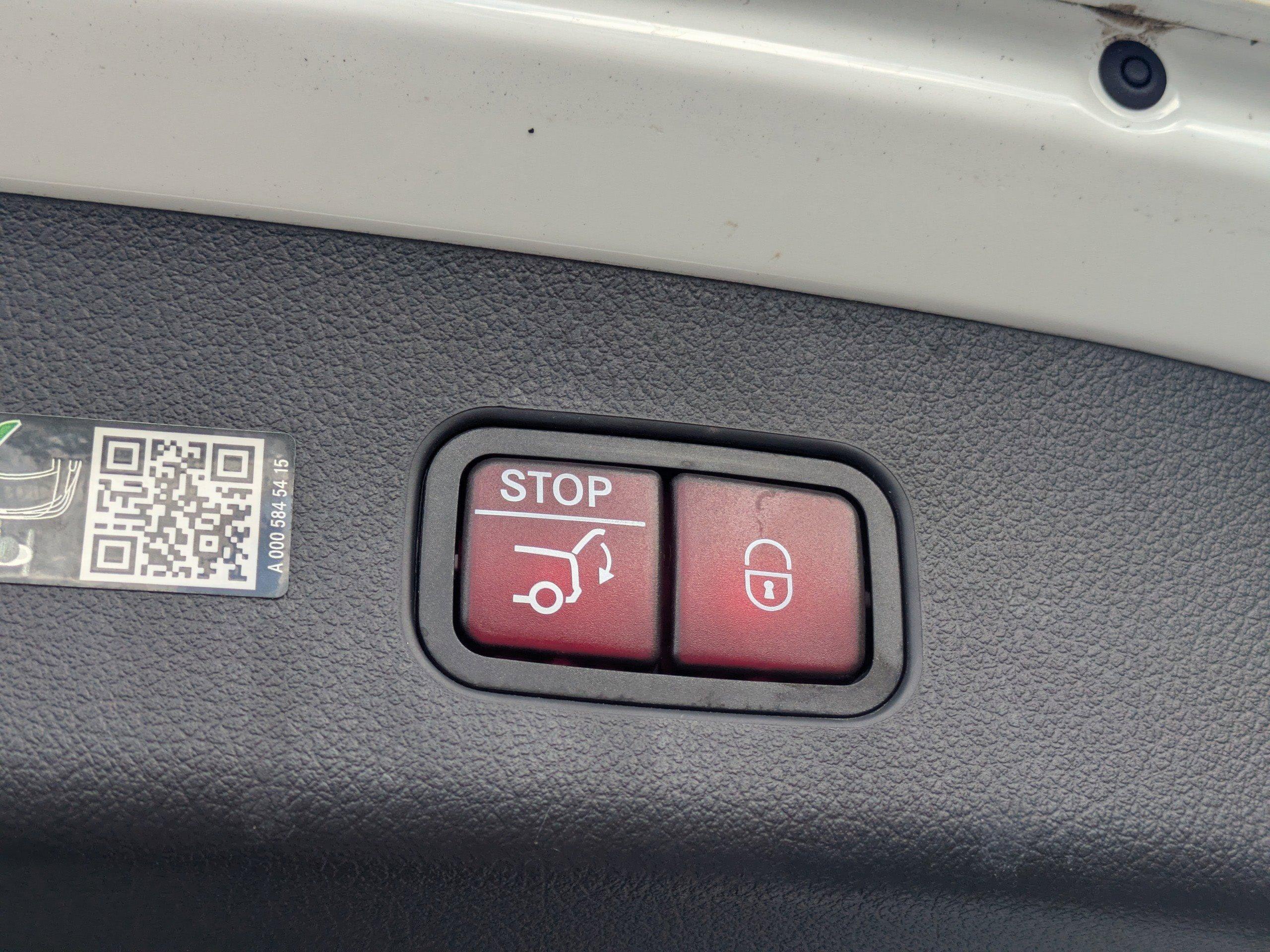 Mercedes-Benz Glc 300 Rwd Sport Utility - Thumbnail 15