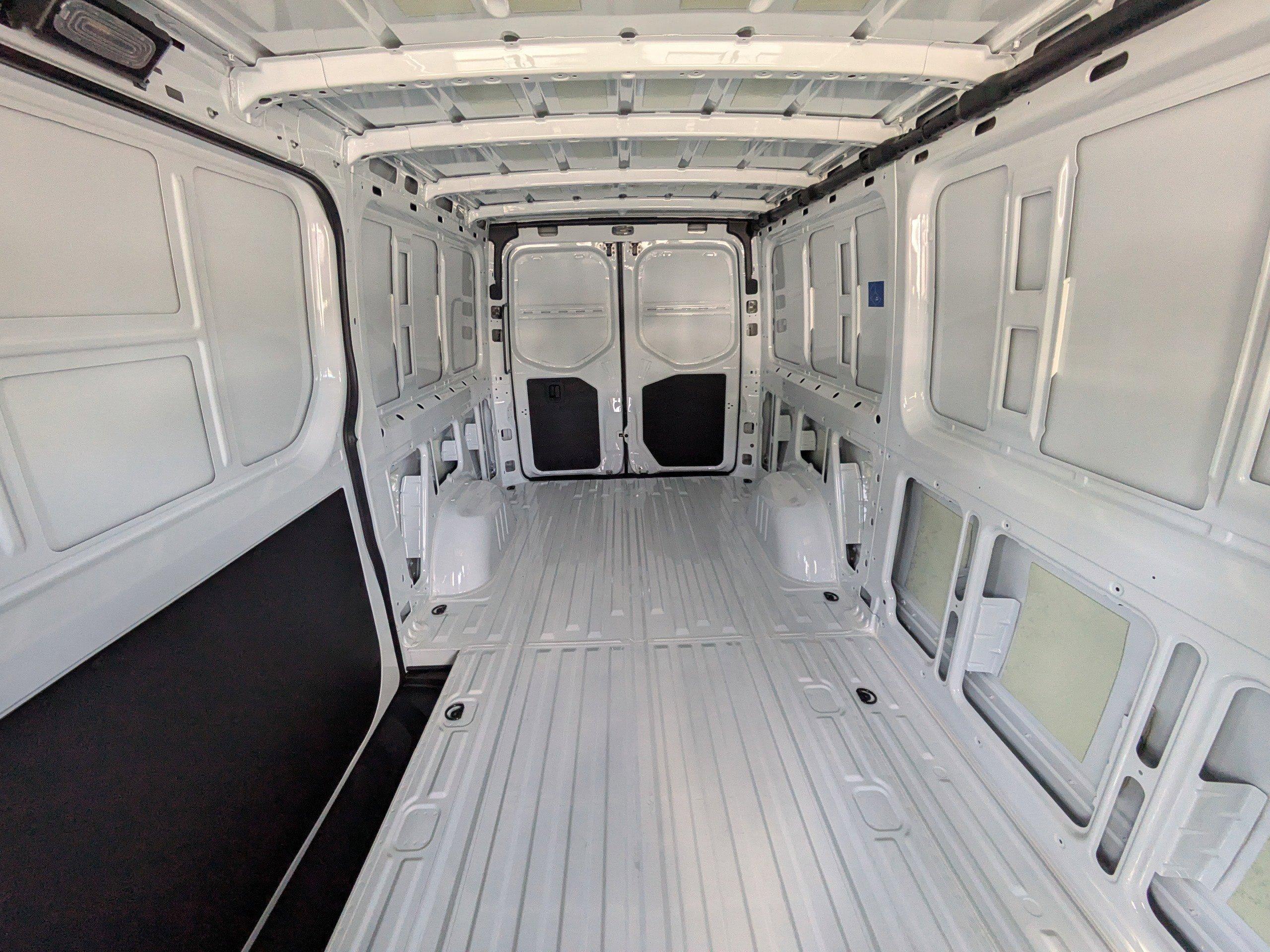 Mercedes-Benz Sprinter Cargo Van 144 Wb Rwd Van - Thumbnail 16