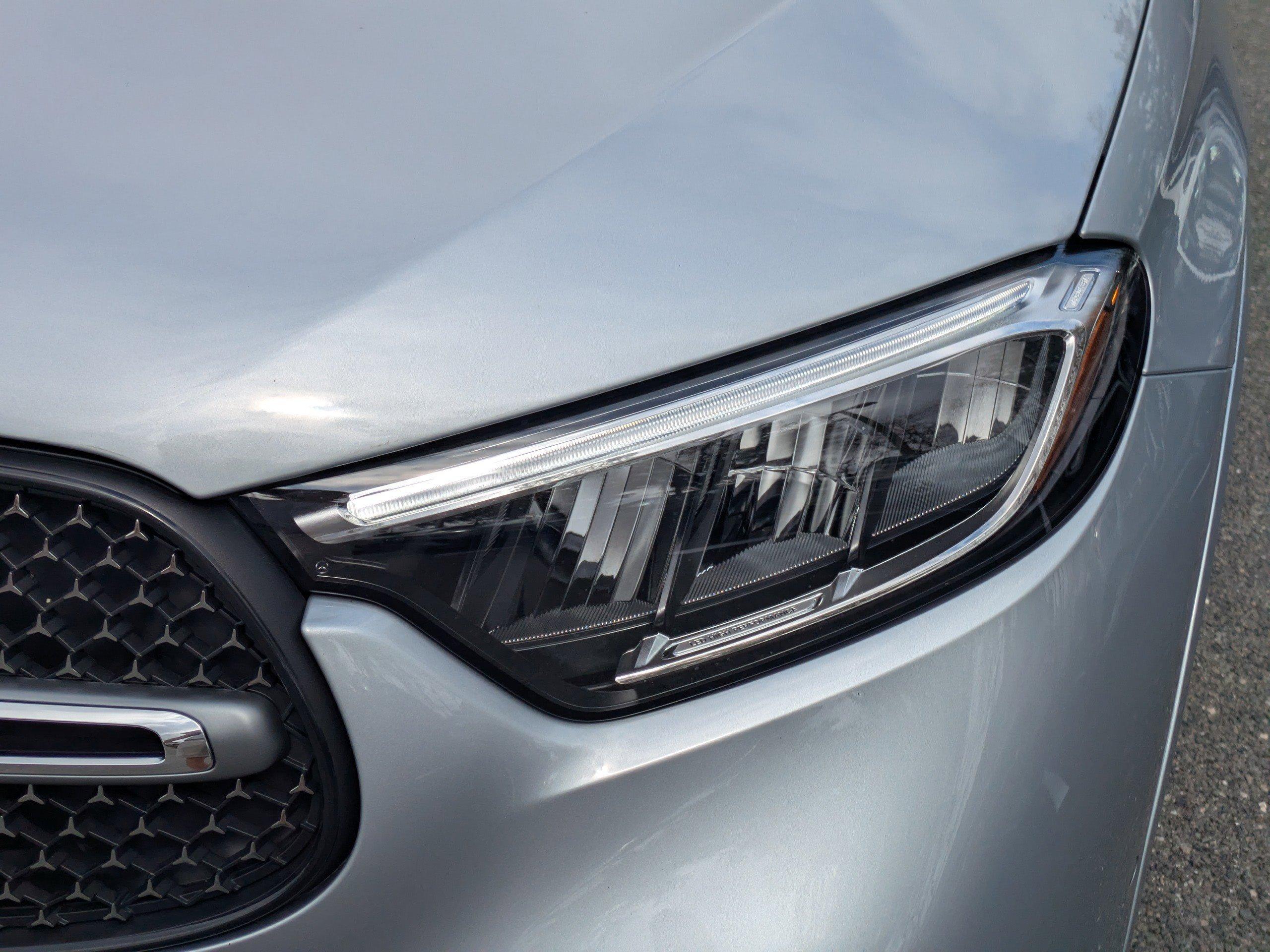 Mercedes-Benz Glc Suv 300 With Navigation & Awd - Thumbnail 13