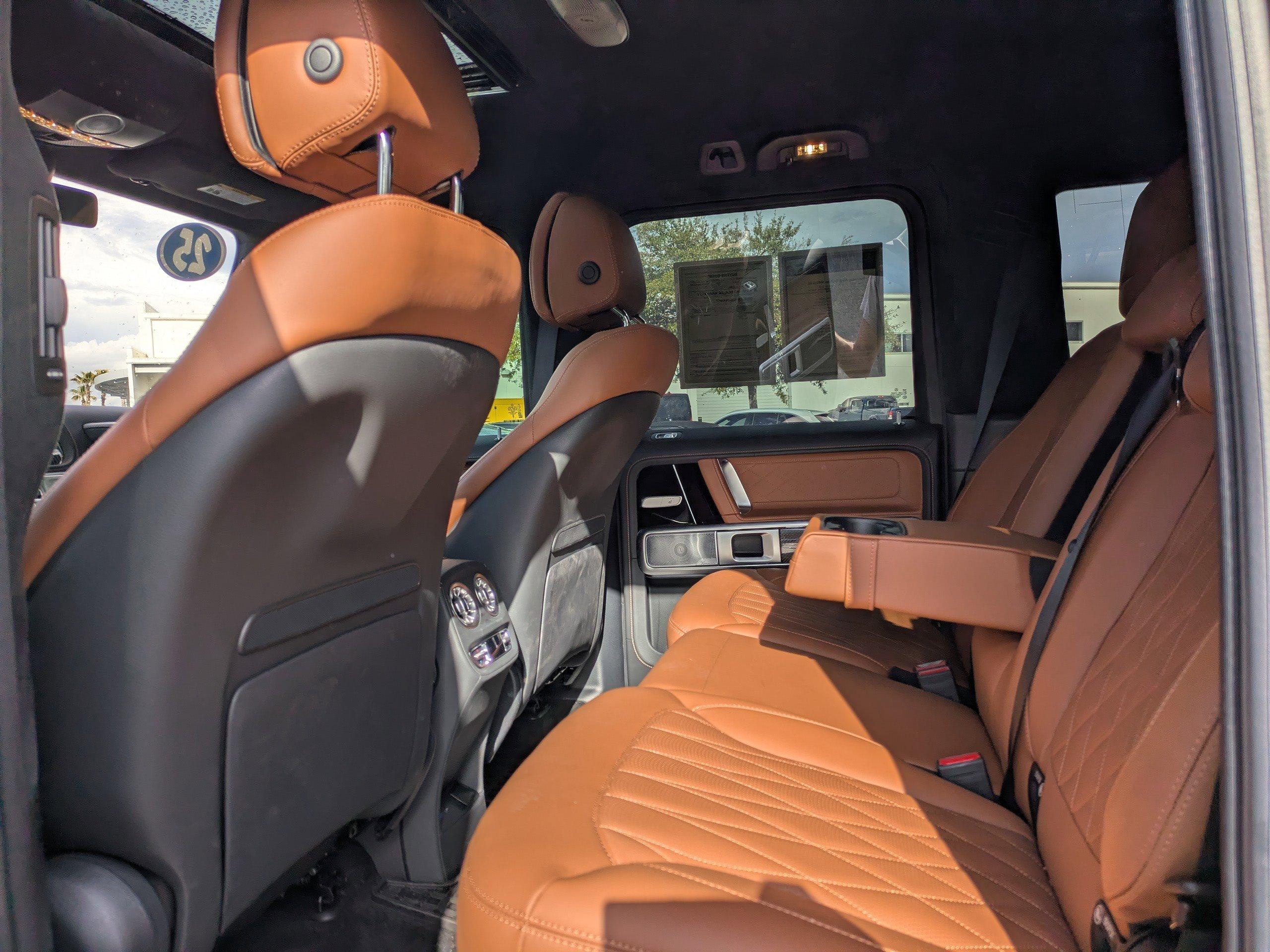 Mercedes-Benz Sport Utility Amg® G 63 With Navigation & Awd - Thumbnail 15