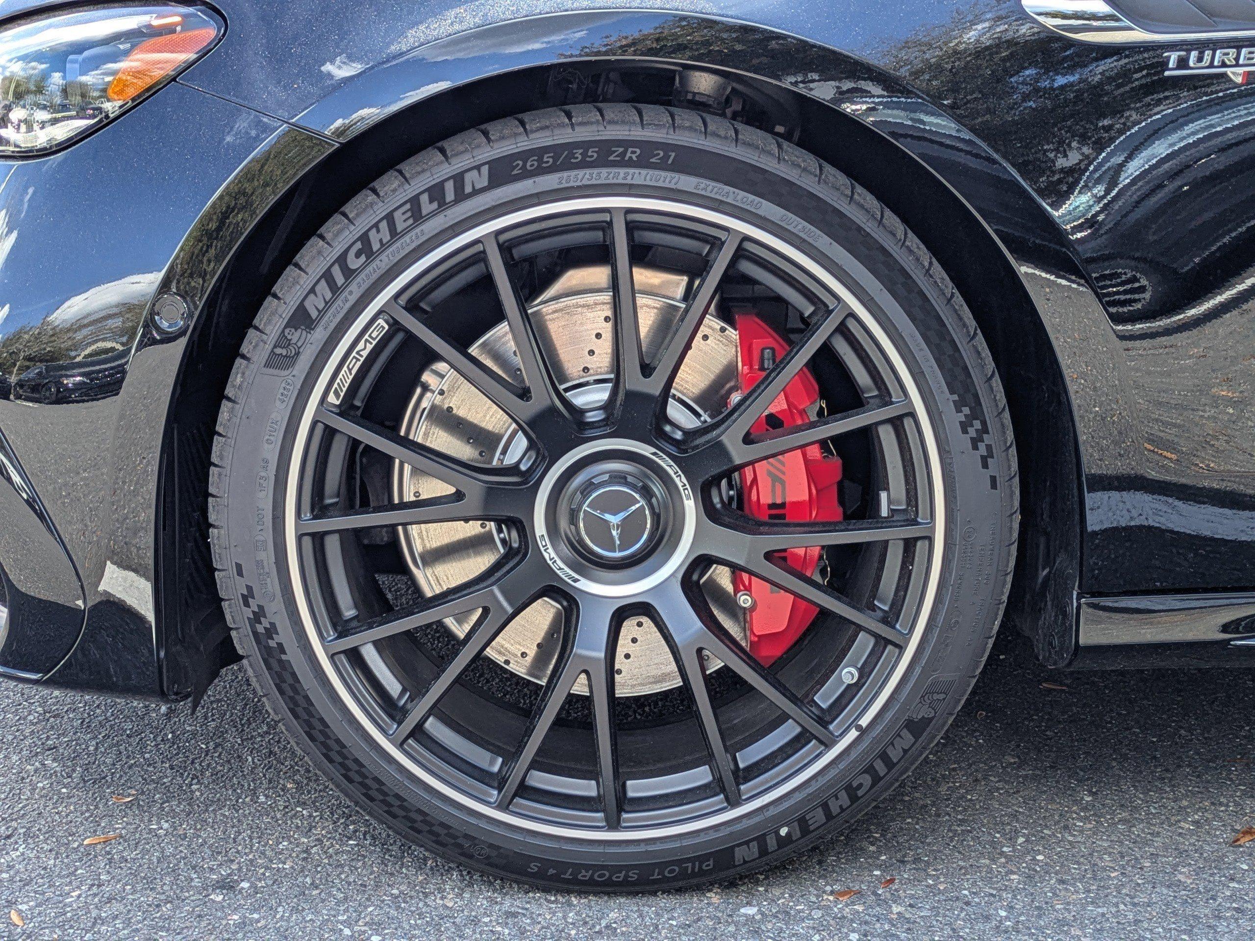 Mercedes-Benz Sedan Amg® E 53 E 4Matic®+ With Navigation & Awd - Thumbnail 4