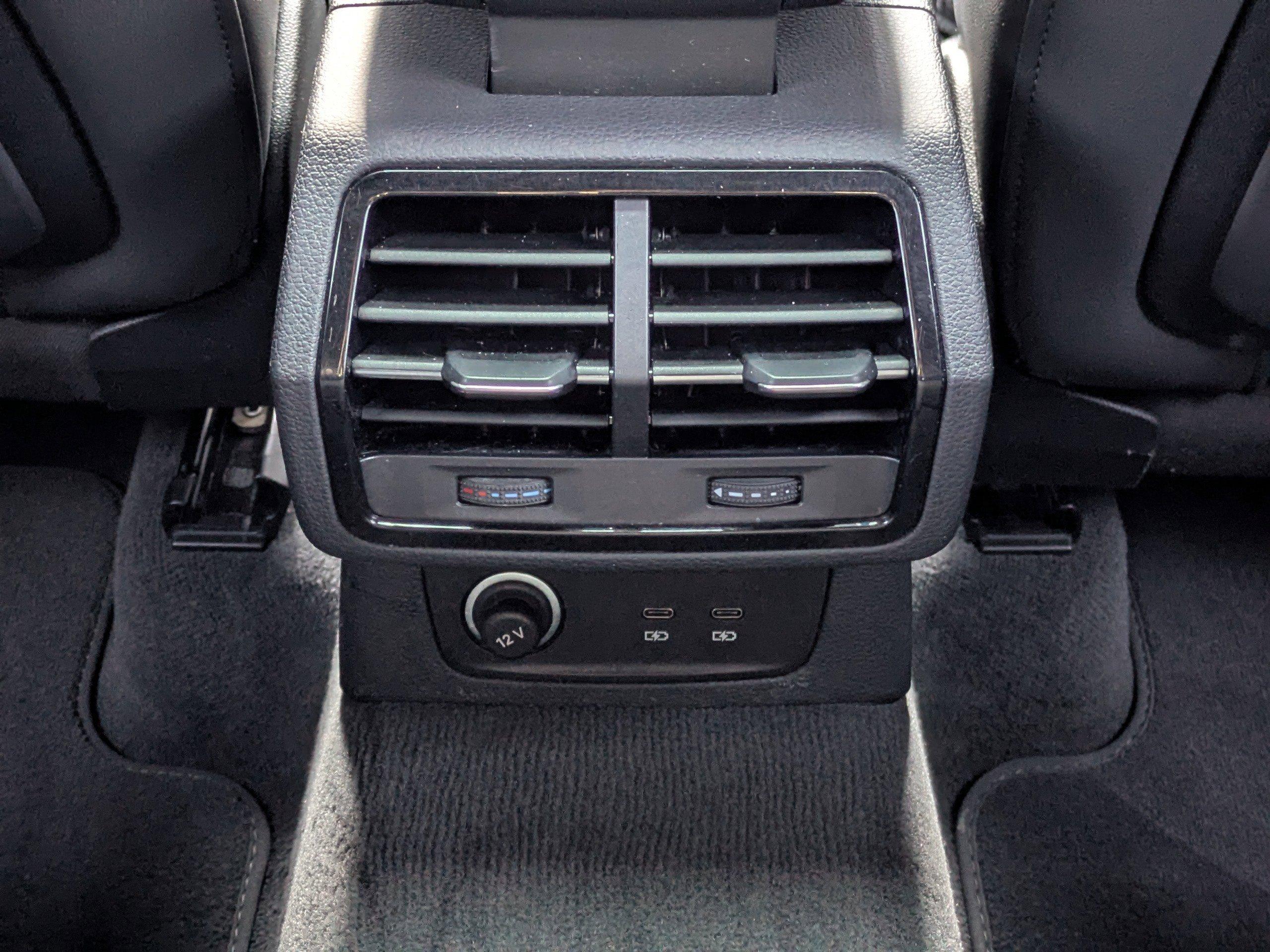 Audi Q3 Sport Utility S Line Premium Awd - Thumbnail 17