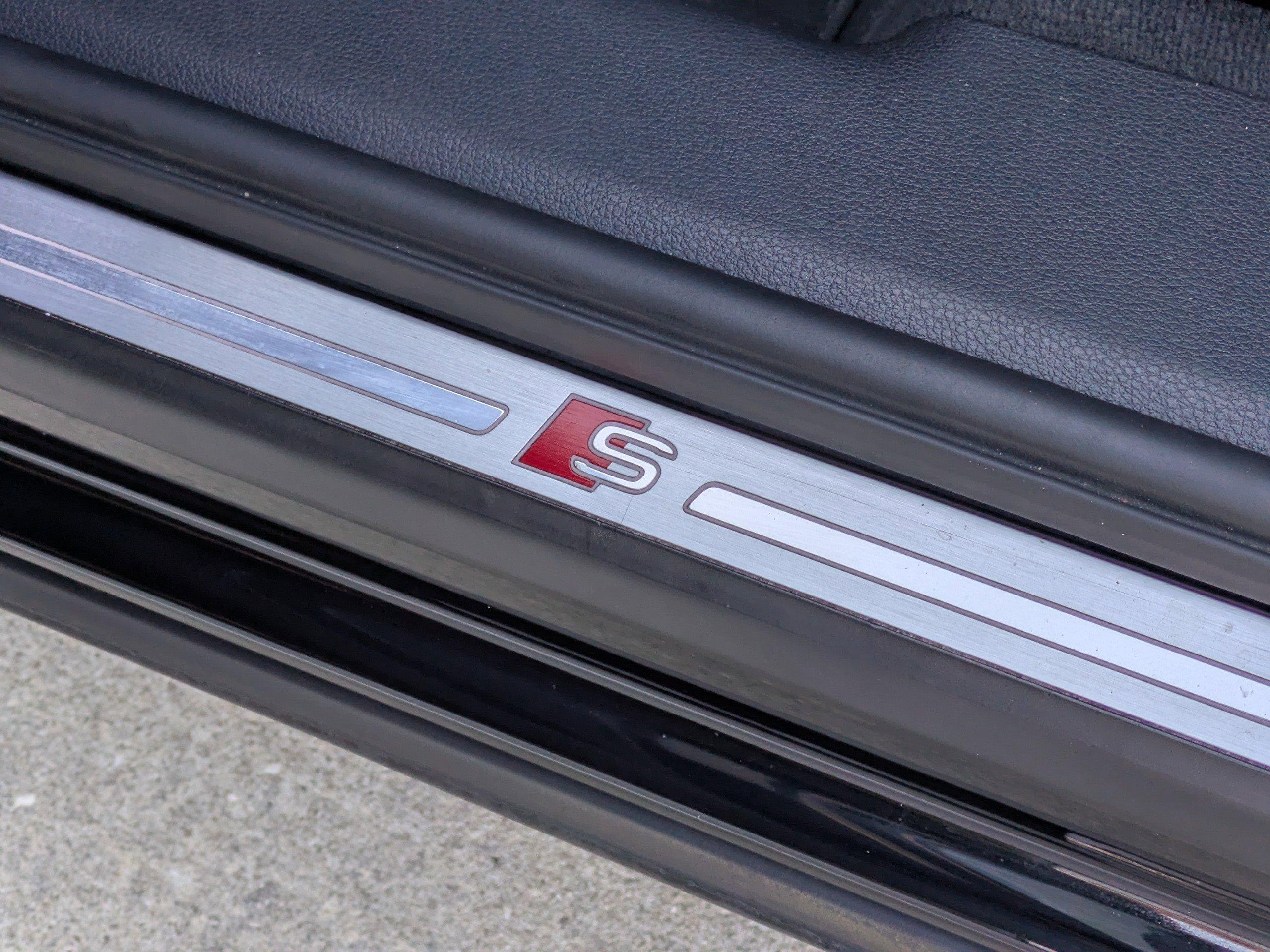 Audi Q3 Sport Utility S Line Premium Awd - Thumbnail 18