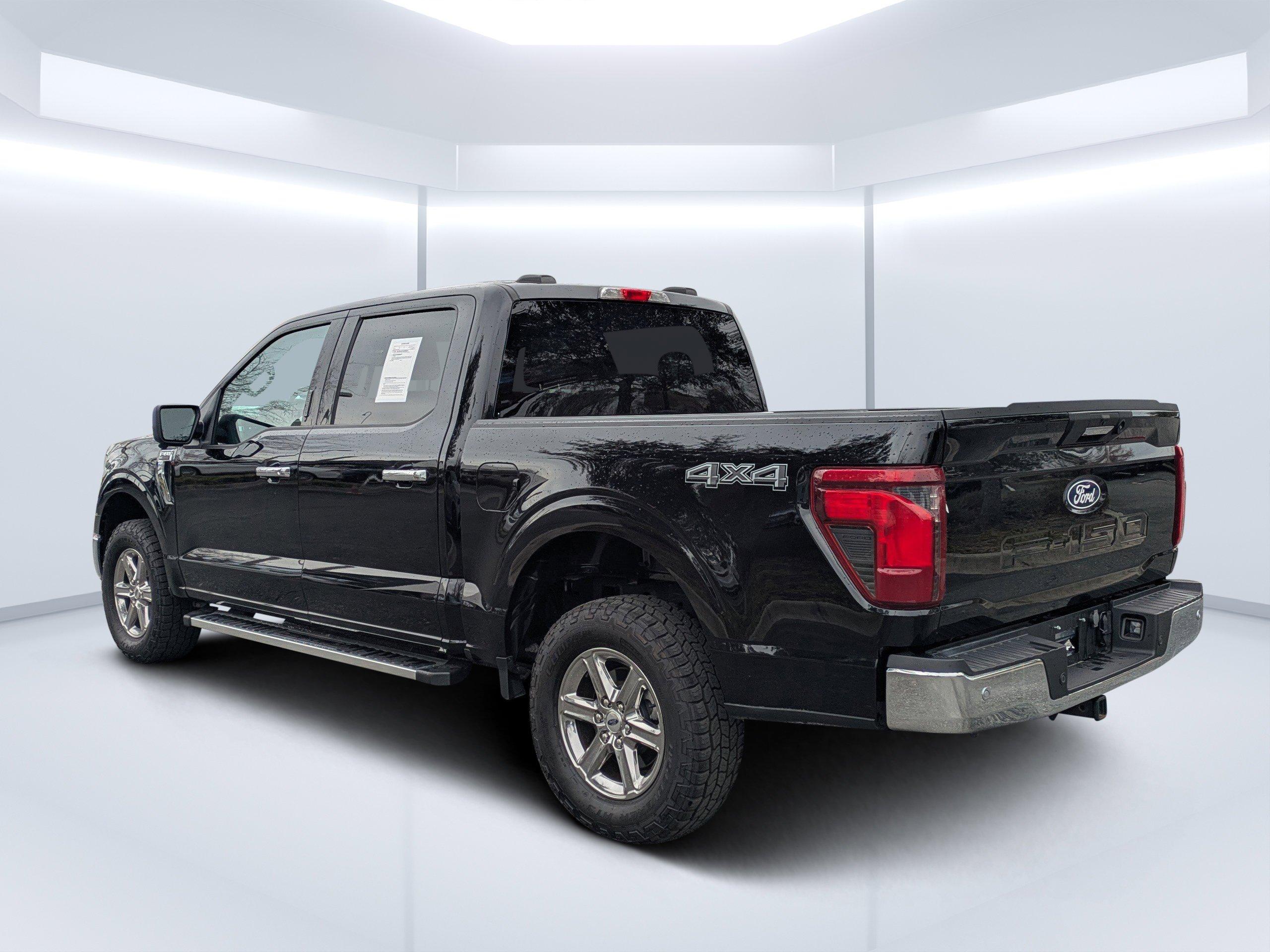 Ford F-150 Crew Cab Pickup Xlt With Navigation & 4Wd - Thumbnail 6