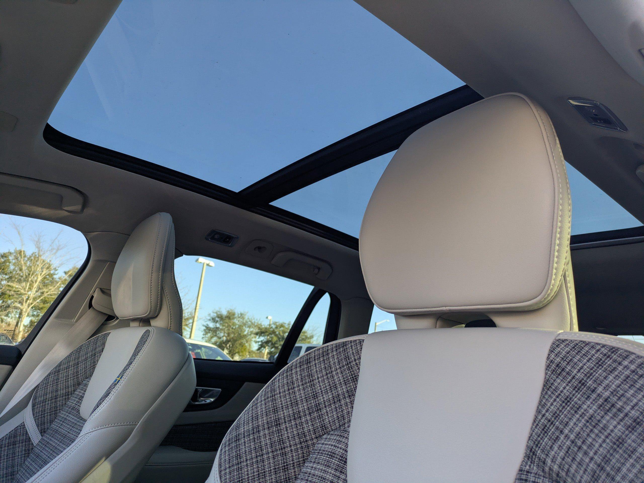 Volvo V60 Momentum Fwd Station Wagon - Thumbnail 5