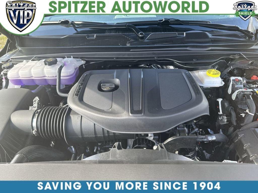 Ram 1500 Laramie Crew Cab 4X4 5'7' Box - Thumbnail 19