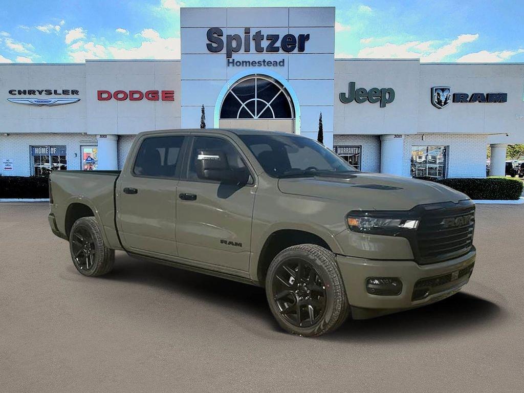 Ram 1500 Laramie Crew Cab 4X4 5'7' Box - Thumbnail 4