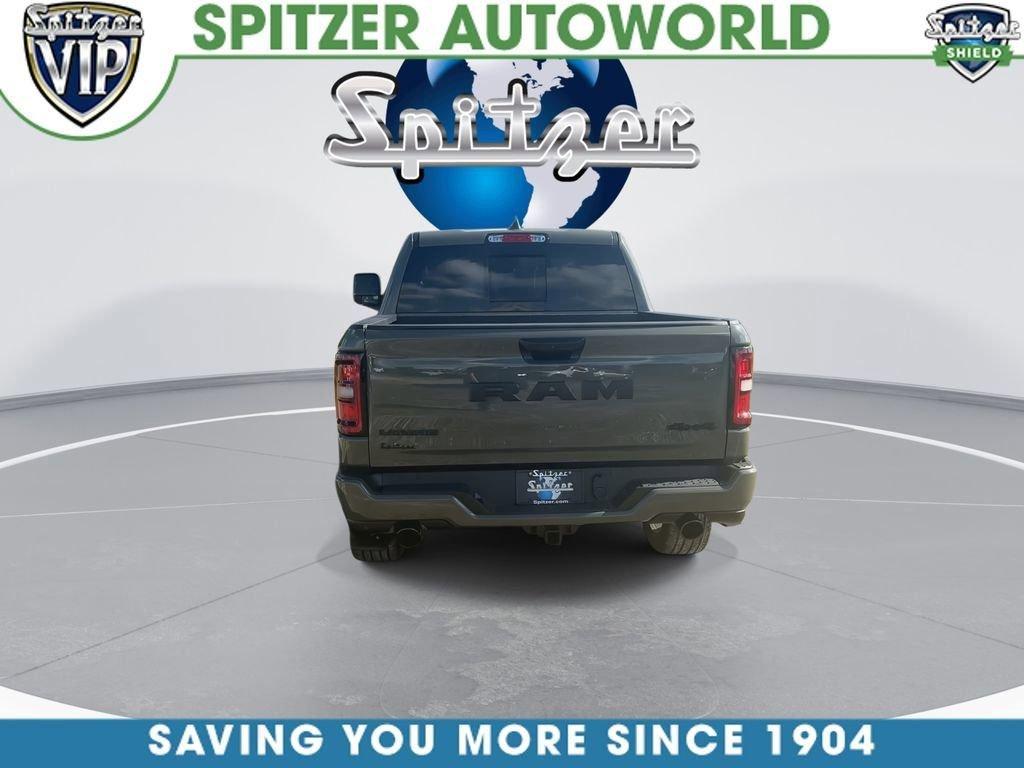 Ram 1500 Laramie Crew Cab 4X4 5'7' Box - Thumbnail 9