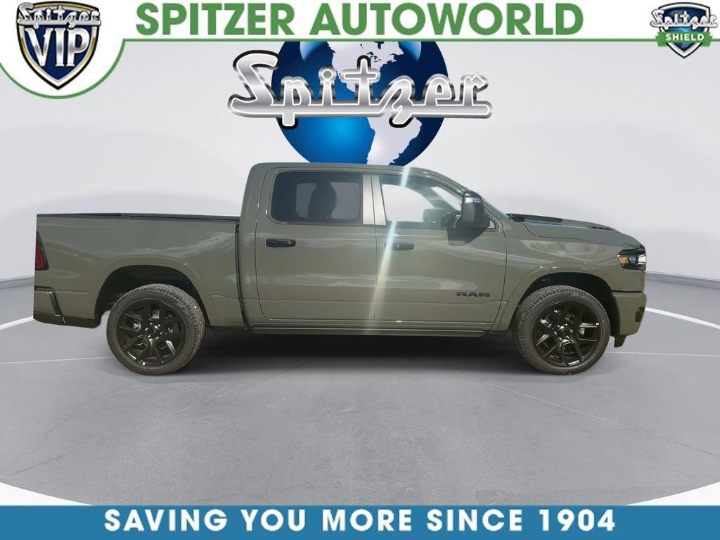 Ram 1500 Laramie Crew Cab 4X4 5'7' Box - Thumbnail 11