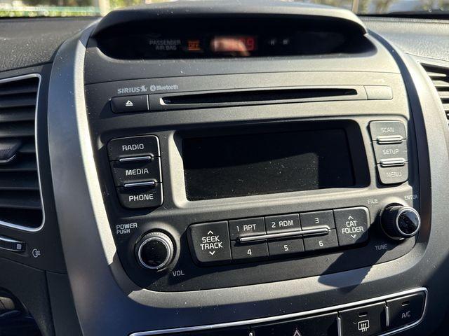 Kia Sorento Lx - Thumbnail 16