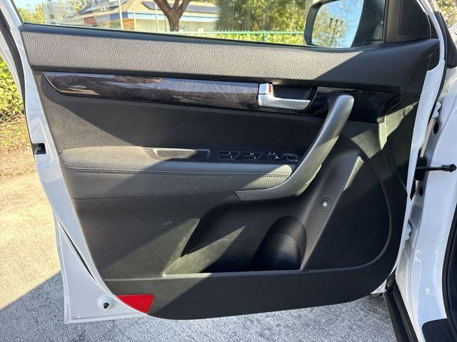 Kia Sorento Lx - Thumbnail 14