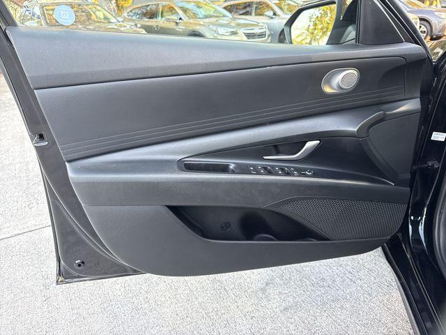 Hyundai Elantra Sel - Thumbnail 15