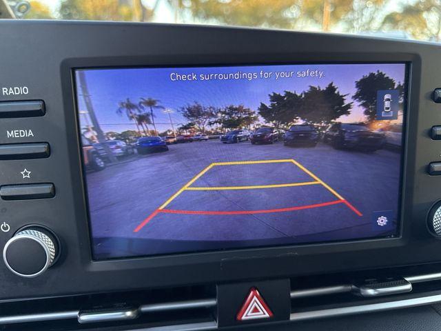 Hyundai Elantra Sel - Thumbnail 19