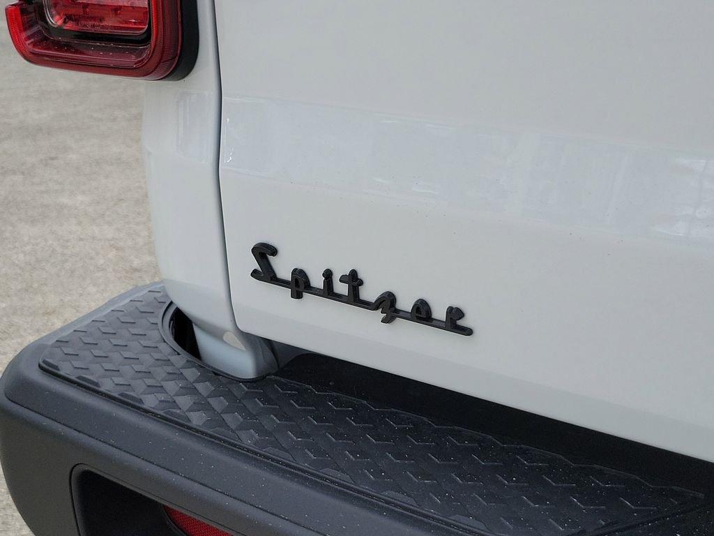 Jeep Gladiator Willys 4X4 - Thumbnail 7