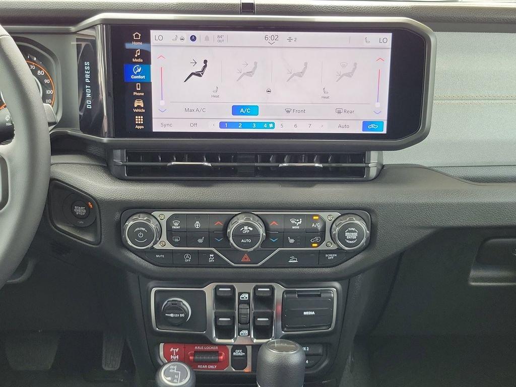 Jeep Gladiator Willys 4X4 - Thumbnail 17