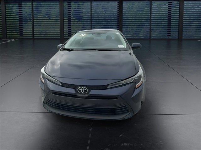 Toyota Corolla Le - Thumbnail 4