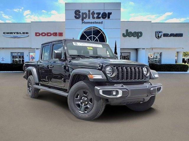 Jeep Gladiator Sport 4X4 - View 1