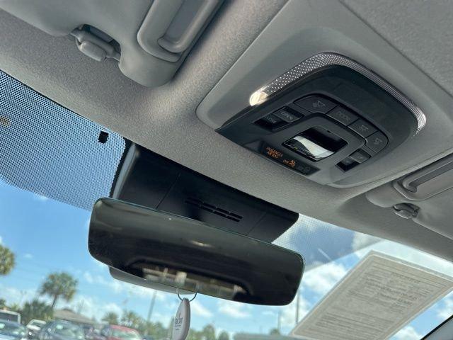 Toyota Corolla Cross Le - Thumbnail 20