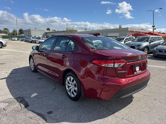 Toyota Corolla Le - Thumbnail 13