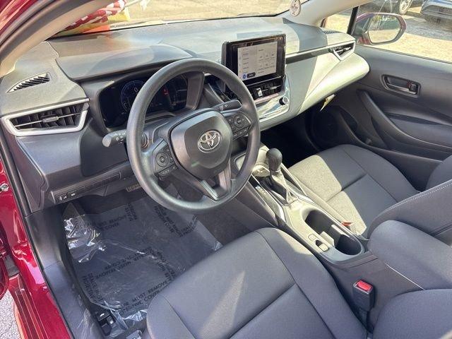 Toyota Corolla Le - Thumbnail 3