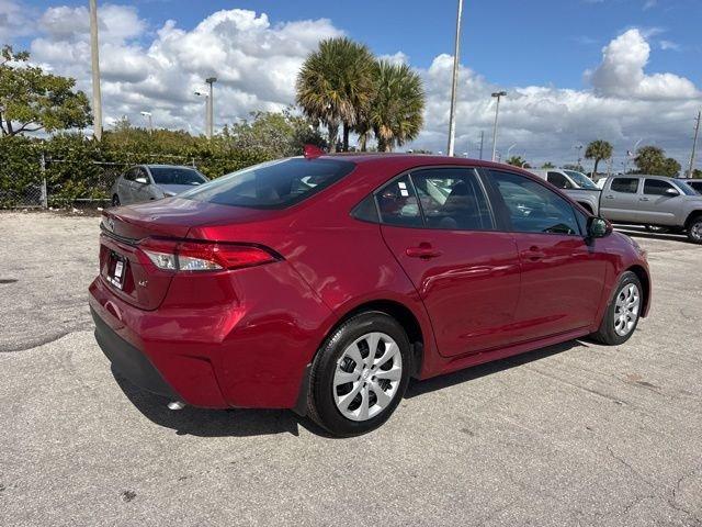 Toyota Corolla Le - Thumbnail 11