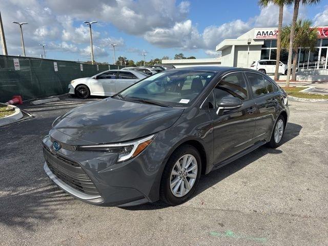 Toyota Corolla Hybrid Xle - Thumbnail 15