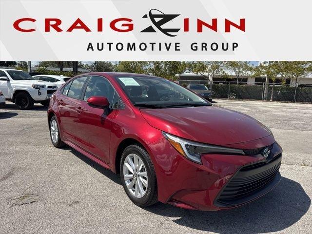 Toyota Corolla Hybrid Le - View 1