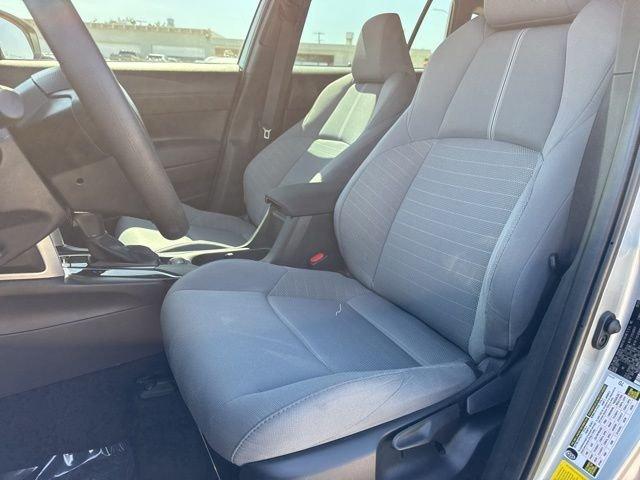 Toyota Corolla Cross Hybrid S - Thumbnail 18