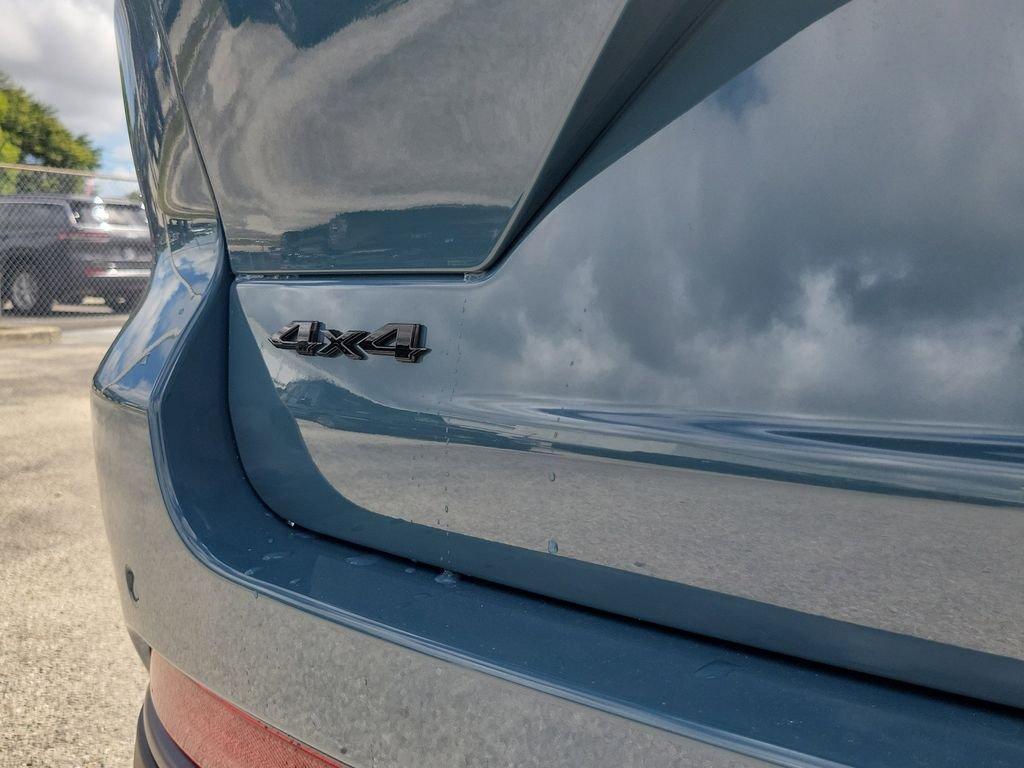 Jeep Grand Cherokee Limited 4X4 - Thumbnail 7