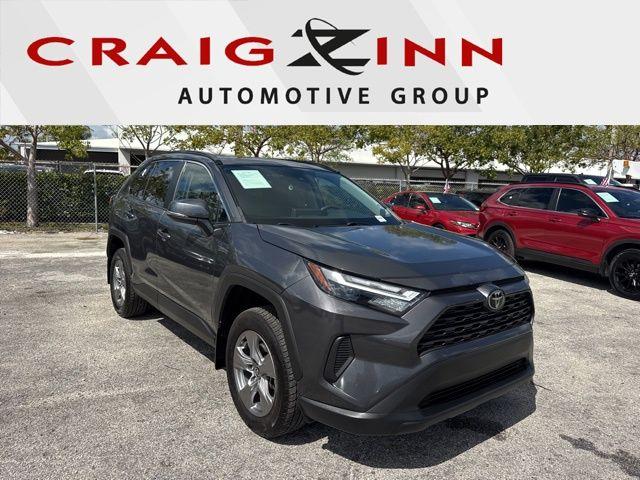 Toyota Rav4 Xle - Thumbnail 2
