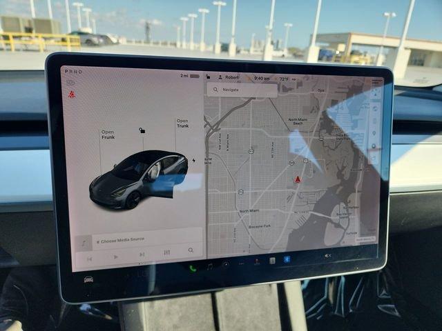 Tesla Model 3 Long Range - Thumbnail 19