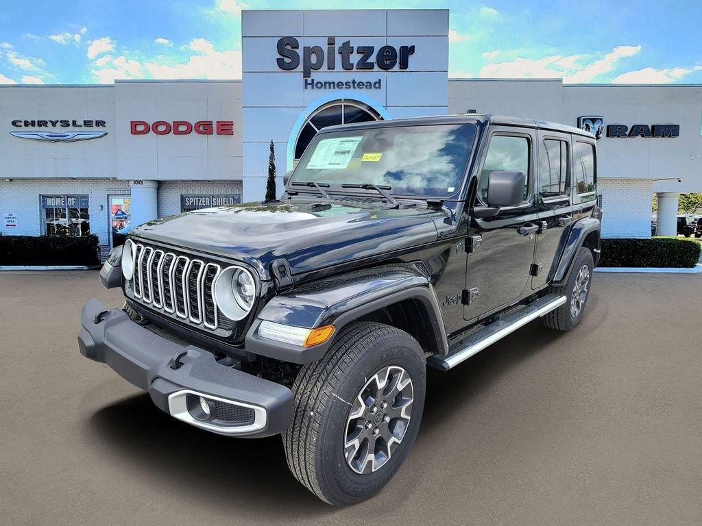 Jeep Wrangler 4-Door Sahara - Thumbnail 5