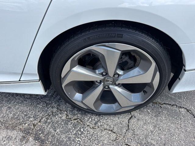 Honda Accord Touring 2.0T - Thumbnail 13