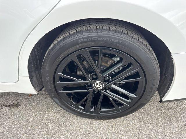 Toyota Camry Le - Thumbnail 16