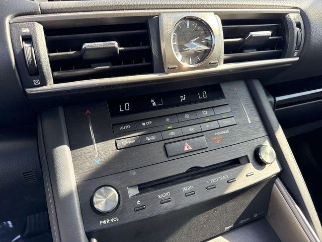 Lexus Is 300 - Thumbnail 19